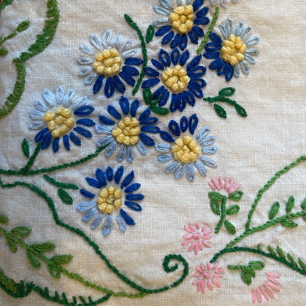 Tablecloth 56 x74 handmade - Picture 6 of 6